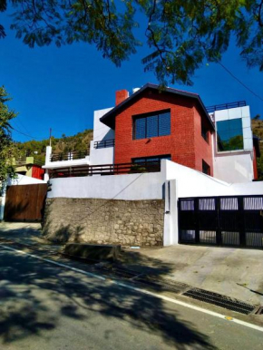 EKO STAY - Foothill Villa